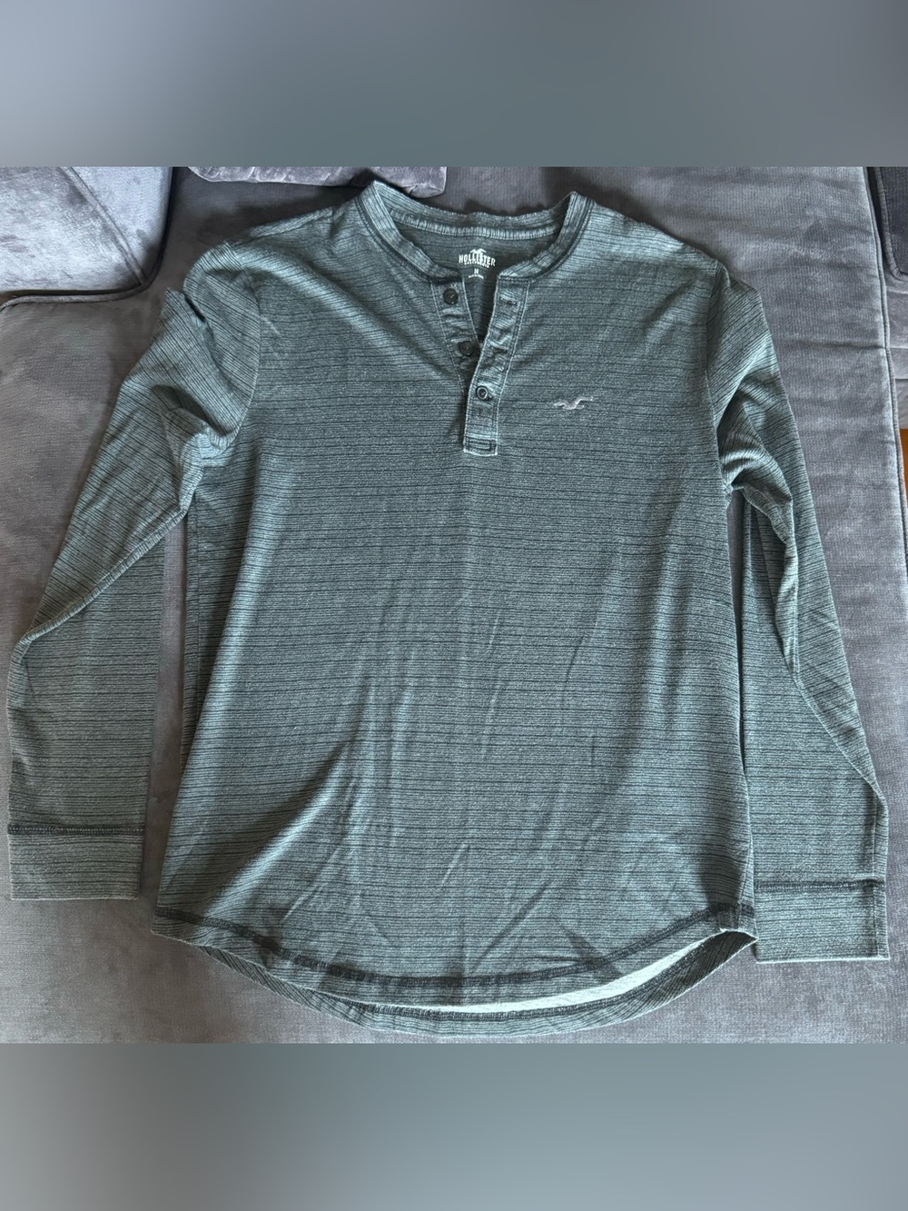 Hollister Men's Long-Sleeve Henley Shirt